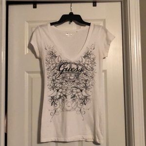 Guess and DKNY T-shirt’s sizes are small-large